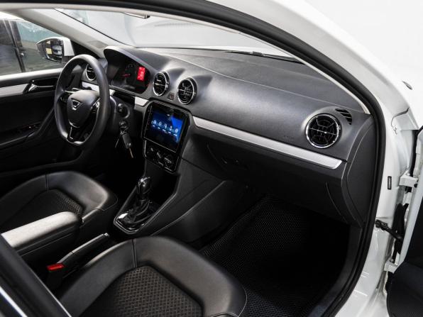 Jetta VA3 с пробегом 2022 года, цена 1 300 000 рублей, 53804 км, седан, Автокод Объявления
