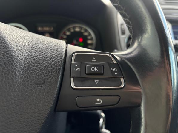 Volkswagen Tiguan I Рестайлинг с пробегом 2012 года, цена 1 090 000 рублей, 216200 км, внедорожник, Автокод Объявления