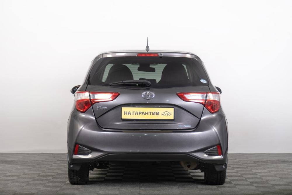 Toyota Vitz III (XP130) Рестайлинг 2 Томск  - изображение 5