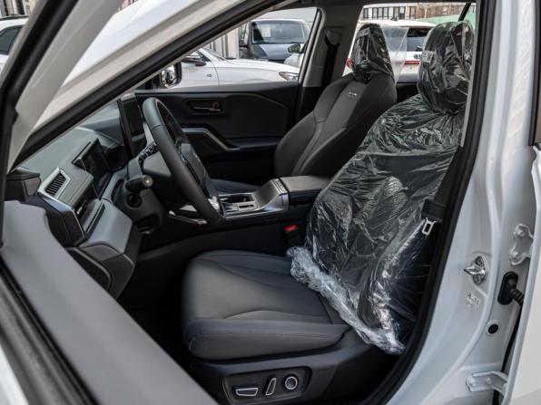 Toyota RAV4 VI (XA60) с пробегом 2026 года, цена 4 290 000 рублей, 50 км, внедорожник, Автокод Объявления