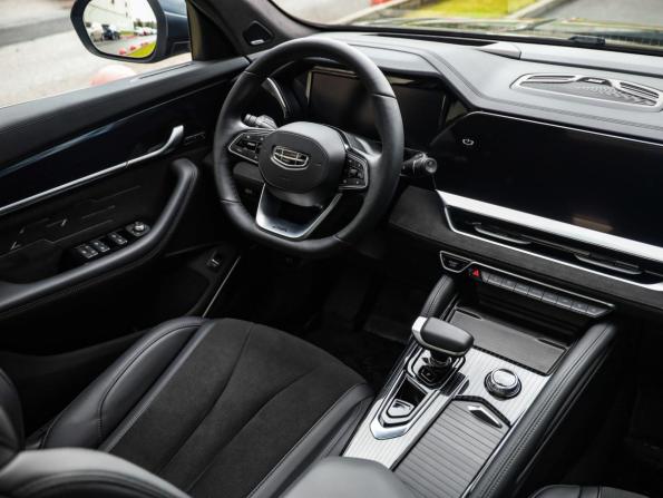 Geely Monjaro I с пробегом 2024 года, цена 3 579 000 рублей, 4153 км, внедорожник, Автокод Объявления