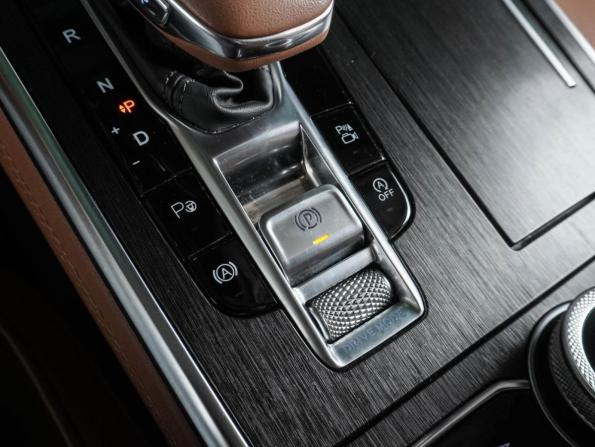 Hongqi H9 I с пробегом 2023 года, цена 4 400 000 рублей, 33807 км, седан, Автокод Объявления