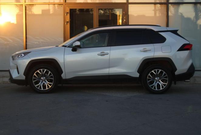 Toyota RAV4 V (XA50) с пробегом 2021 года, цена 3 990 000 рублей, 74156 км, внедорожник, Автокод Объявления