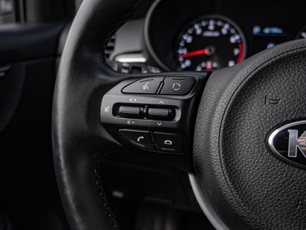 Kia Rio IV с пробегом 2019 года, цена 2 059 000 рублей, 11781 км, седан, Автокод Объявления