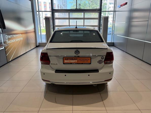 Volkswagen Polo V Рестайлинг с пробегом 2018 года, цена 1 249 000 рублей, 133000 км, седан, Автокод Объявления