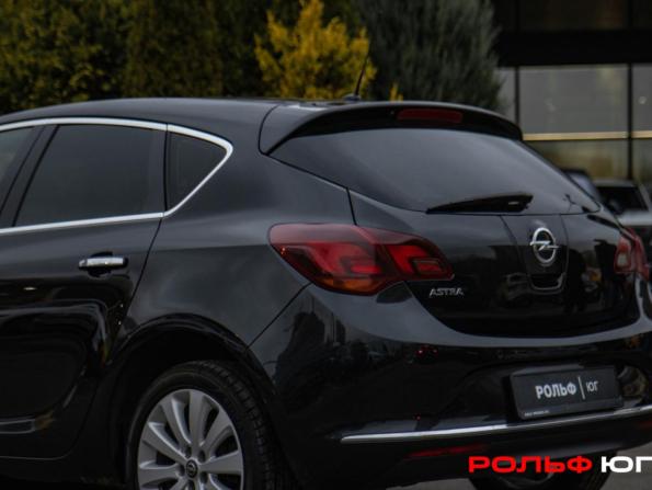 Opel Astra J Рестайлинг с пробегом 2013 года, цена 748 000 рублей, 178313 км, хэтчбек, Автокод Объявления