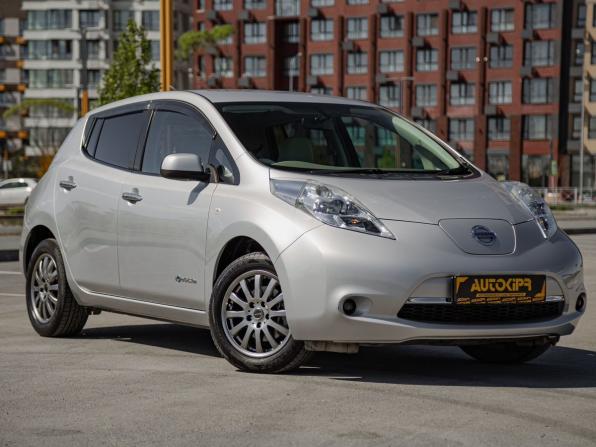 Nissan Leaf I (ZE0/AZE0) с пробегом 2011 года, цена 495 000 рублей, 62277 км, хэтчбек, Автокод Объявления