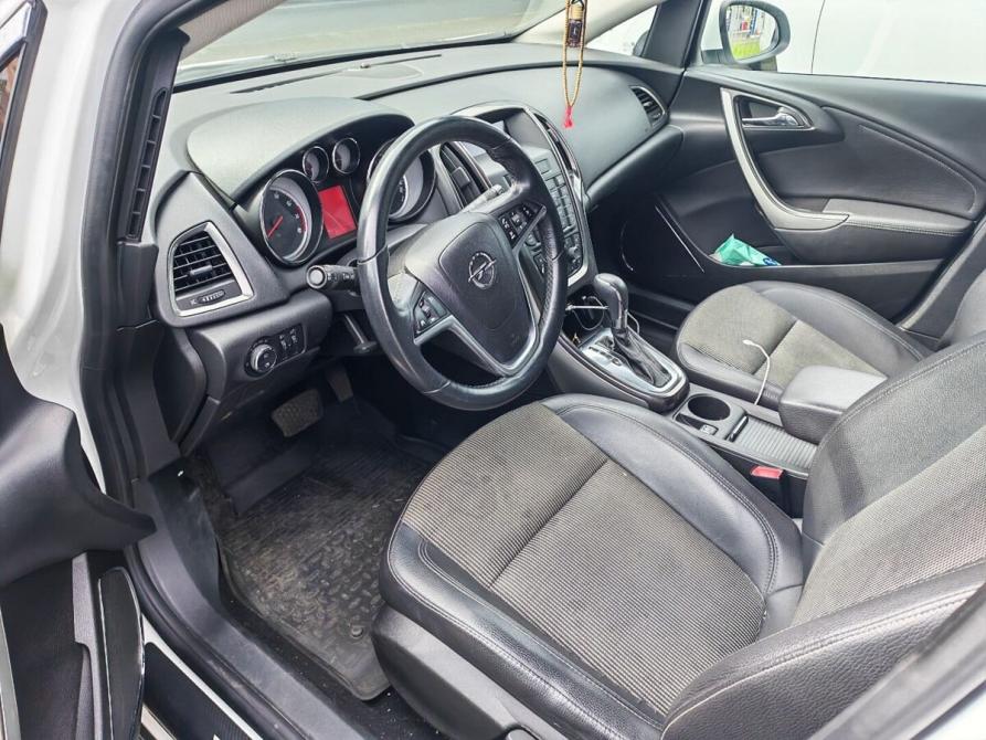Opel Astra J Санкт-Петербург  - изображение 6