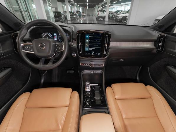 Volvo XC40 I с пробегом 2021 года, цена 3 610 000 рублей, 45529 км, внедорожник, Автокод Объявления