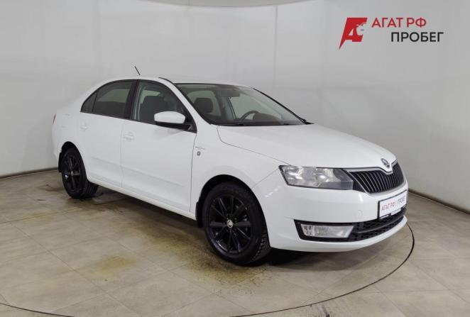 Skoda Rapid I с пробегом 2017 года, цена 910 000 рублей, 233001 км, лифтбек, Автокод Объявления