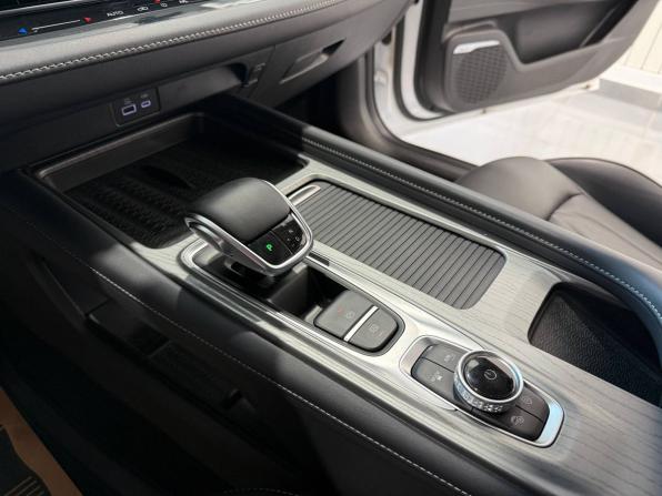 Chery Arrizo 8 с пробегом 2024 года, цена 2 270 000 рублей, 24006 км, седан, Автокод Объявления