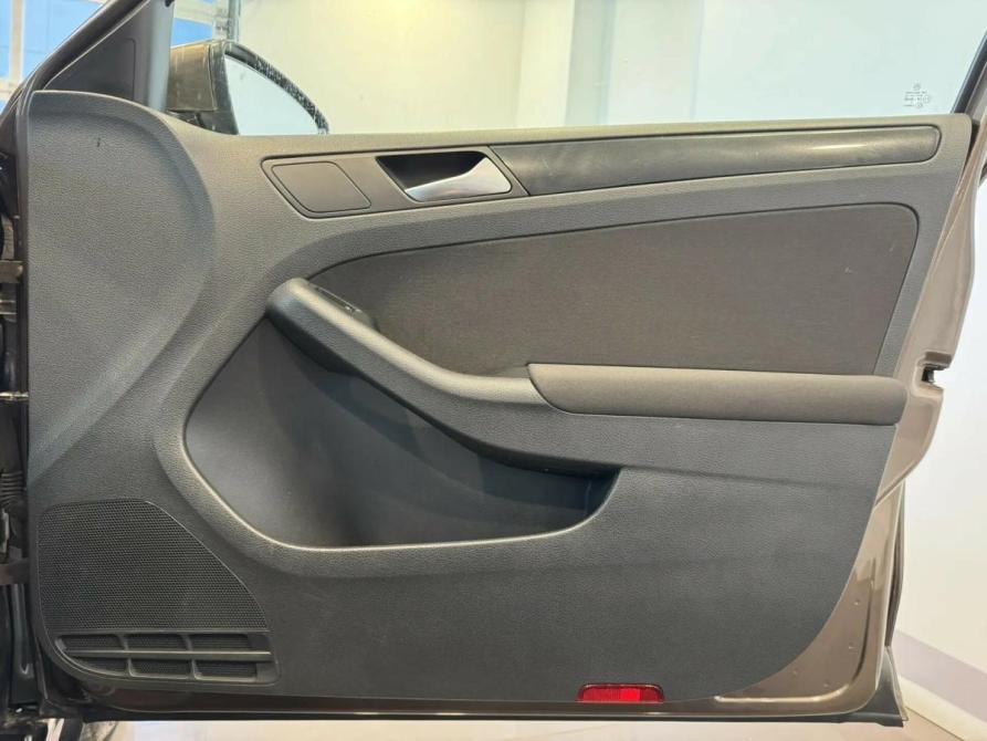 Volkswagen Jetta VI Подольск  - изображение 12