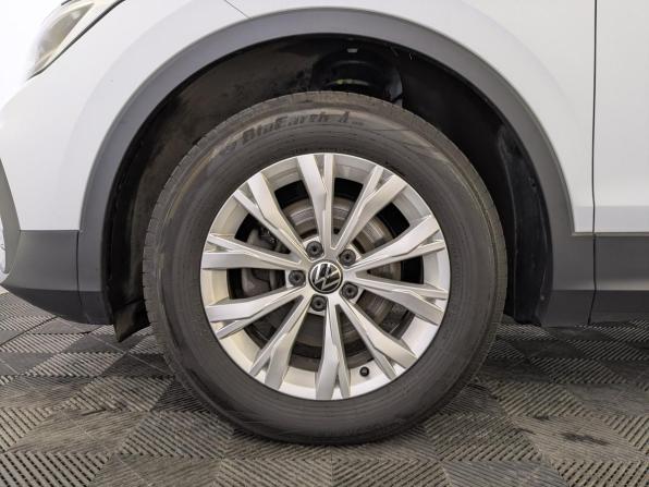 Volkswagen Tiguan II Рестайлинг с пробегом 2021 года, цена 2 640 000 рублей, 59202 км, внедорожник, Автокод Объявления