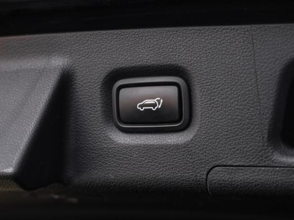 Hyundai Santa Fe IV Рестайлинг с пробегом 2022 года, цена 4 008 410 рублей, 70016 км, внедорожник, Автокод Объявления