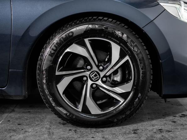 Honda Insight III с пробегом 2019 года, цена 2 000 000 рублей, 87728 км, седан, Автокод Объявления