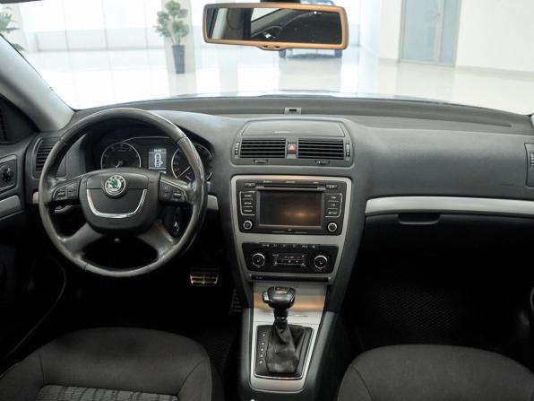 Skoda Octavia II (A5) Рестайлинг с пробегом 2012 года, цена 781 000 рублей, 202124 км, лифтбек, Автокод Объявления