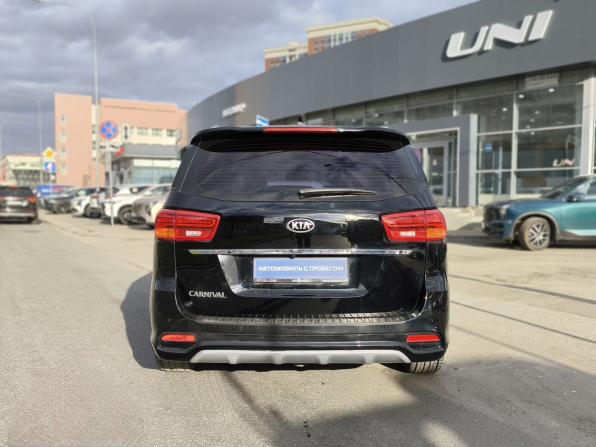 Kia Carnival III с пробегом 2019 года, цена 2 800 000 рублей, 140195 км, минивэн, Автокод Объявления