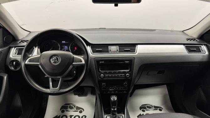 Skoda Rapid I с пробегом 2015 года, цена 1 020 000 рублей, 143879 км, лифтбек, Автокод Объявления