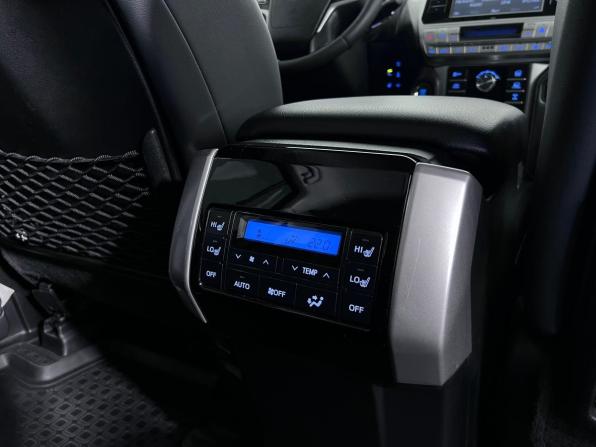 Toyota Land Cruiser Prado 150 Series Рестайлинг 2 с пробегом 2018 года, цена 4 980 000 рублей, 170500 км, внедорожник, Автокод Объявления