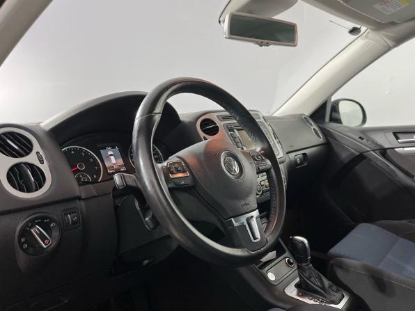 Volkswagen Tiguan I Рестайлинг с пробегом 2013 года, цена 1 800 000 рублей, 93609 км, внедорожник, Автокод Объявления