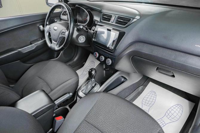 Kia Rio III Рестайлинг с пробегом 2015 года, цена 1 279 000 рублей, 81000 км, седан, Автокод Объявления
