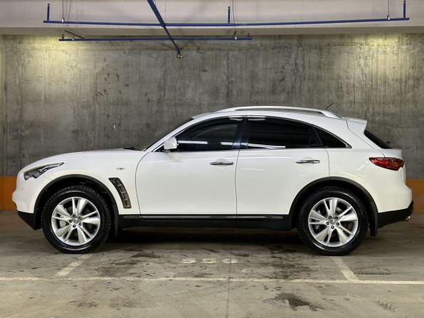 Infiniti FX II (S51) Рестайлинг с пробегом 2012 года, цена 2 250 000 рублей, 127026 км, внедорожник, Автокод Объявления