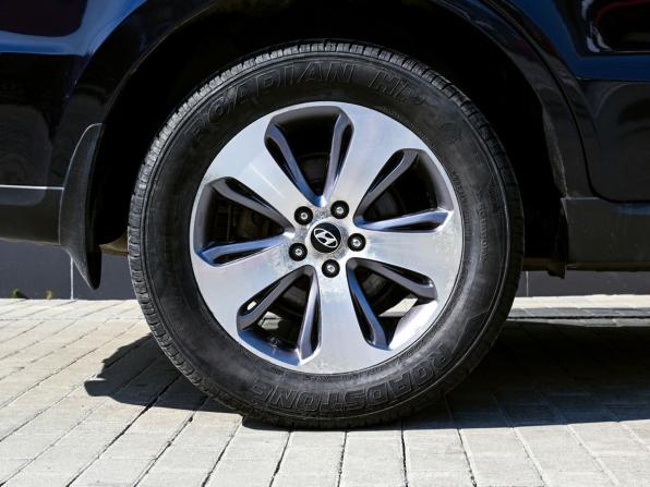 Hyundai Santa Fe II Рестайлинг с пробегом 2012 года, цена 1 610 000 рублей, 145000 км, внедорожник, Автокод Объявления