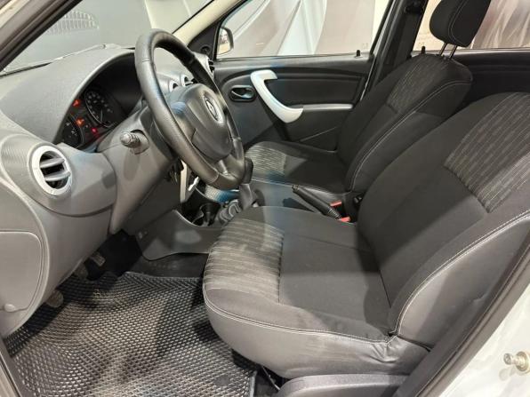 Renault Logan I Рестайлинг с пробегом 2013 года, цена 410 000 рублей, 135000 км, седан, Автокод Объявления