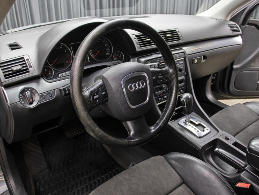 Audi A4 III (B7) Москва  - изображение 15