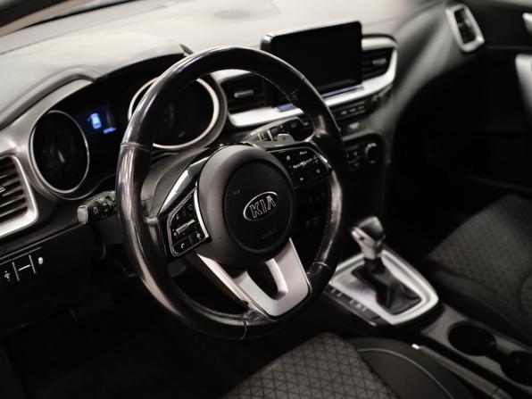 Kia Ceed III с пробегом 2019 года, цена 1 770 000 рублей, 93789 км, универсал, Автокод Объявления