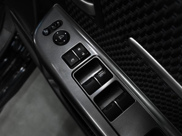 Honda Stepwgn V с пробегом 2015 года, цена 1 878 000 рублей, 87055 км, минивэн, Автокод Объявления