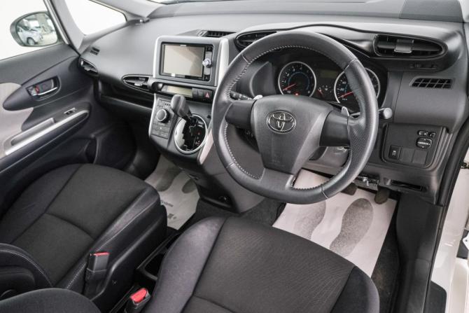 Toyota Wish II с пробегом 2011 года, цена 1 449 000 рублей, 99000 км, минивэн, Автокод Объявления