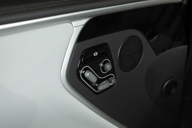 Новый Avatr 11 I 2025 года, цена 7 750 000 рублей, внедорожник, Автокод Объявления
