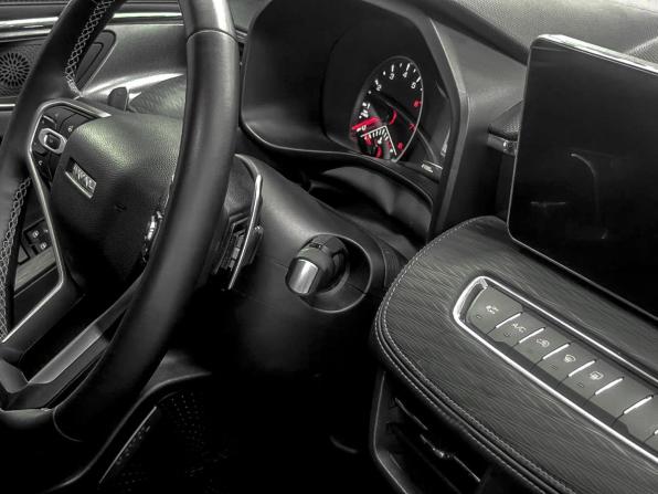 Haval Jolion I с пробегом 2024 года, цена 1 959 900 рублей, 42000 км, внедорожник, Автокод Объявления