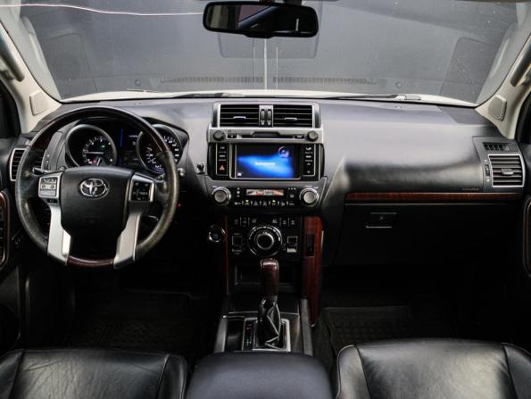 Toyota Land Cruiser Prado 150 Series Рестайлинг 1 с пробегом 2013 года, цена 2 980 000 рублей, 231916 км, внедорожник, Автокод Объявления