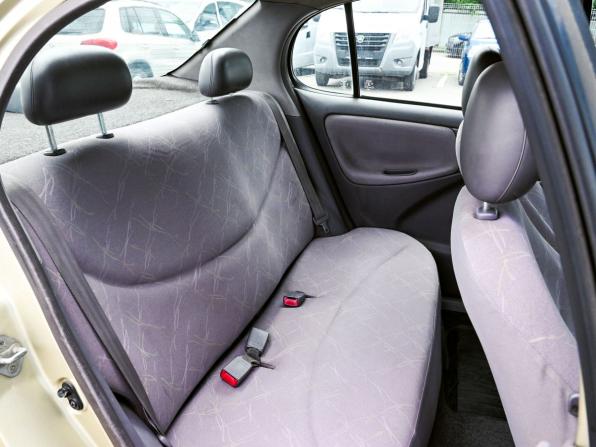 Toyota Platz с пробегом 2000 года, цена 299 000 рублей, 299999 км, седан, Автокод Объявления
