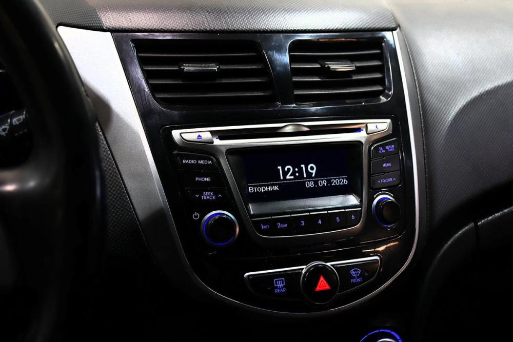 Hyundai Solaris I Рестайлинг Сургут  - изображение 20
