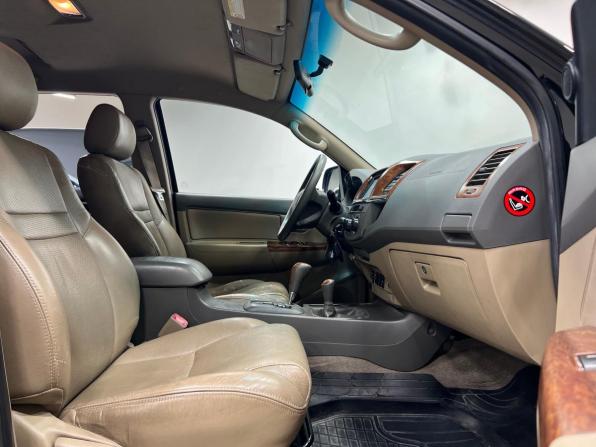 Toyota Fortuner I Рестайлинг 2 с пробегом 2013 года, цена 2 735 000 рублей, 182668 км, внедорожник, Автокод Объявления