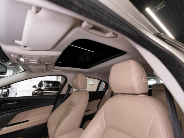Jaguar XE I с пробегом 2015 года, цена 1 980 000 рублей, 96662 км, седан, Автокод Объявления