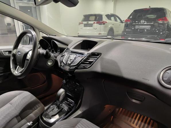 Ford Fiesta Mk6 Рестайлинг с пробегом 2015 года, цена 838 000 рублей, 80908 км, седан, Автокод Объявления