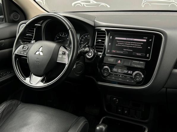 Mitsubishi Outlander III Рестайлинг 2 с пробегом 2018 года, цена 1 922 500 рублей, 164156 км, внедорожник, Автокод Объявления