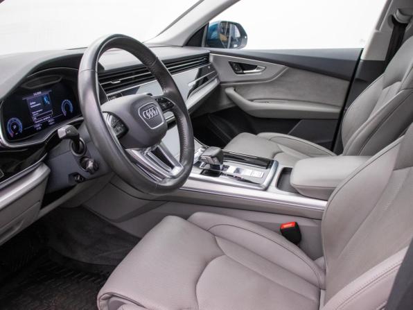 Audi Q8 I (4M) с пробегом 2019 года, цена 5 550 000 рублей, 119319 км, внедорожник, Автокод Объявления
