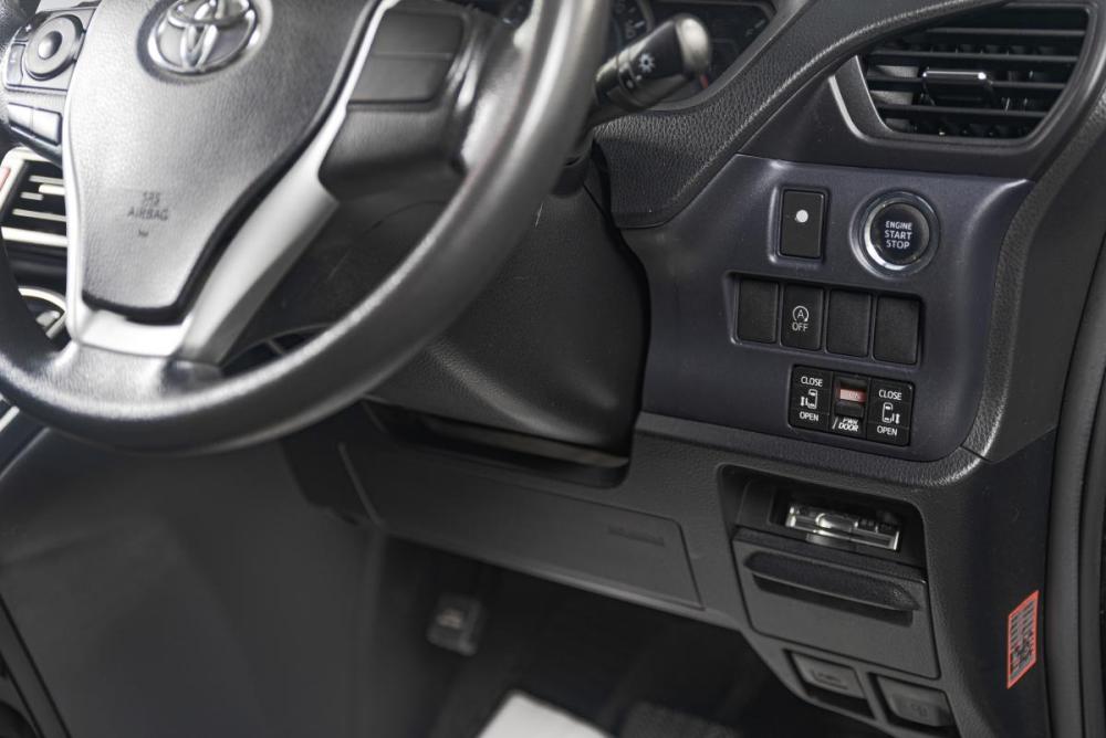 Toyota Voxy III (R80) Томск  - изображение 11