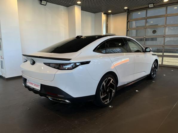 Changan Lamore с пробегом 2023 года, цена 1 950 000 рублей, 33208 км, седан, Автокод Объявления