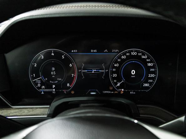 Volkswagen Touareg III с пробегом 2019 года, цена 4 499 700 рублей, 139885 км, внедорожник, Автокод Объявления