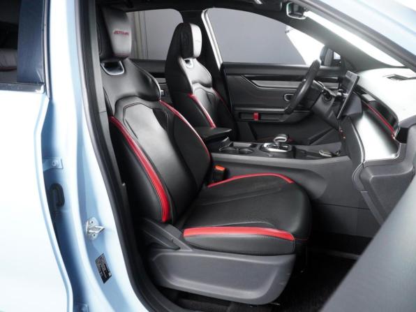 JETOUR DASHING I с пробегом 2023 года, цена 2 370 000 рублей, 52354 км, внедорожник, Автокод Объявления