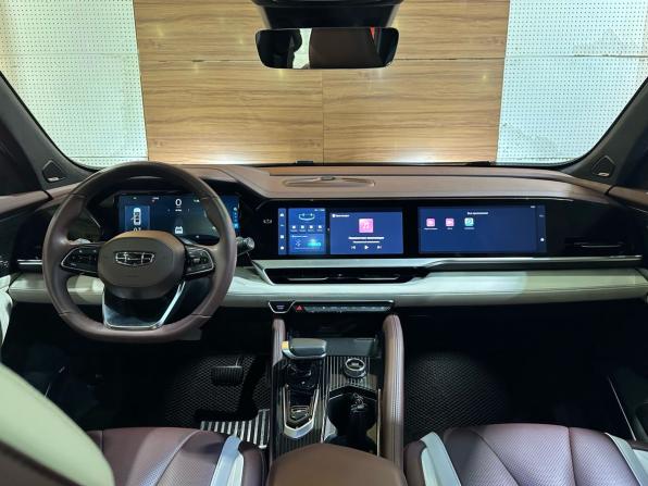 Geely Monjaro I с пробегом 2024 года, цена 3 299 990 рублей, 68120 км, внедорожник, Автокод Объявления