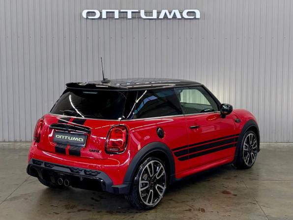 Mini Hatch III (F55/F56) Рестайлинг 2 с пробегом 2024 года, цена 3 397 000 рублей, 12852 км, хэтчбек, Автокод Объявления