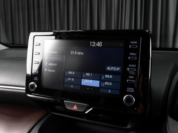 Toyota Yaris Cross с пробегом 2021 года, цена 2 327 000 рублей, 55242 км, внедорожник, Автокод Объявления