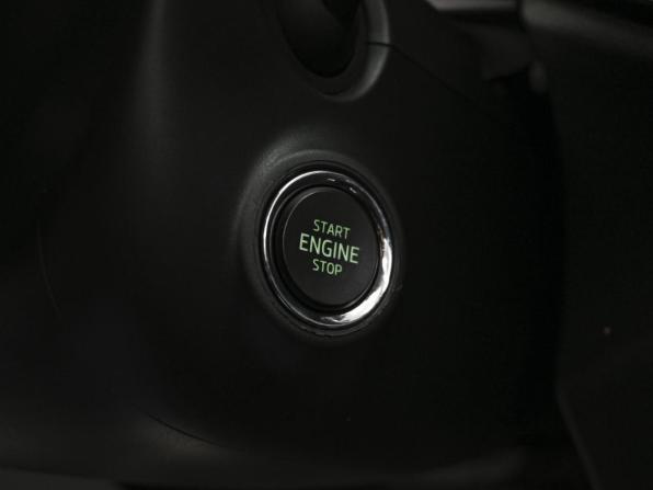 Skoda Rapid II с пробегом 2022 года, цена 2 132 000 рублей, 76575 км, лифтбек, Автокод Объявления